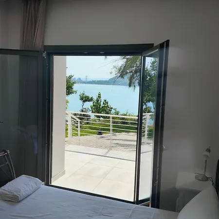 Anna's Sea View Апартаменты *