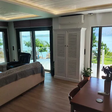 Апартаменты Anna's Sea View